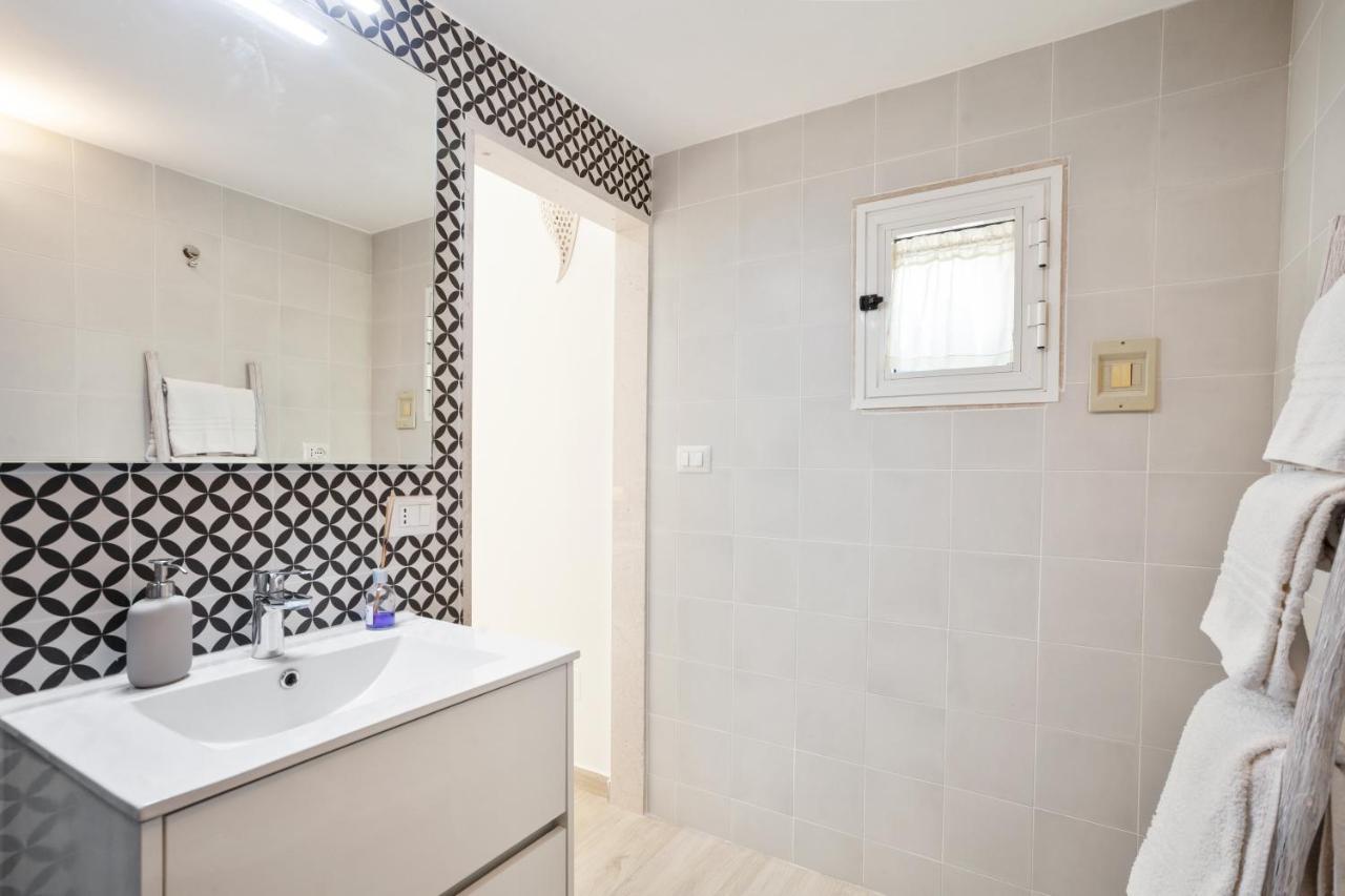 Maison San Michele Lovely Apartment Trani Esterno foto